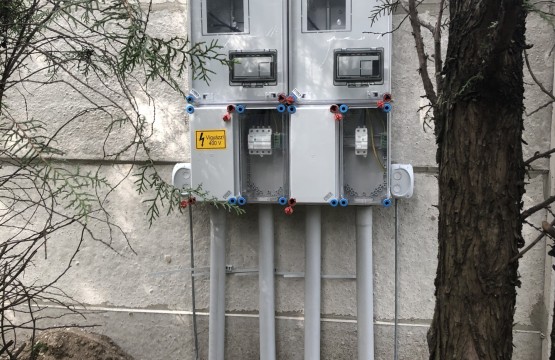 Einfacher Messpunkt an der Wand